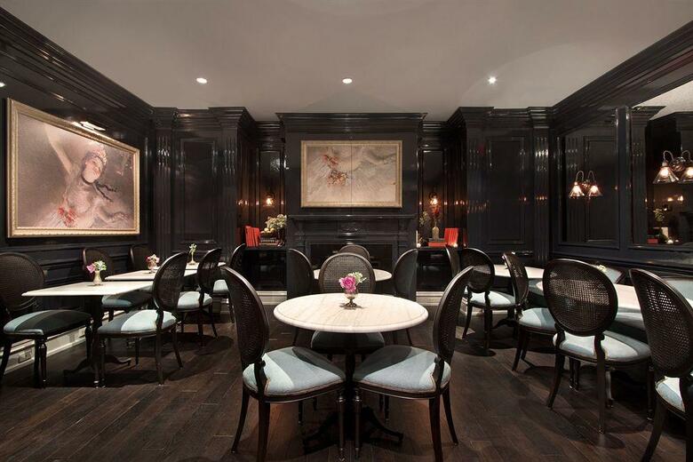 Hotel The Iroquois New York