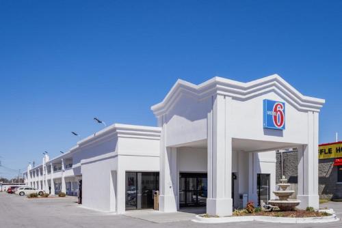 Hotel Motel 6 Jacksonville Nc