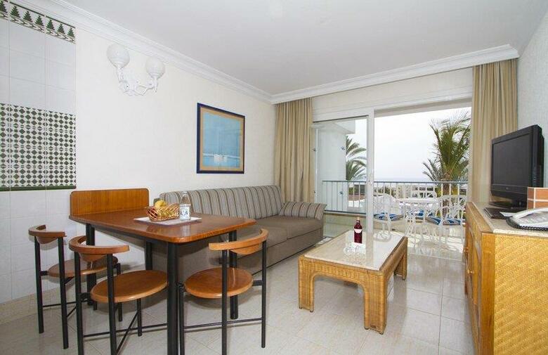 Plus Fariones Apartamentos