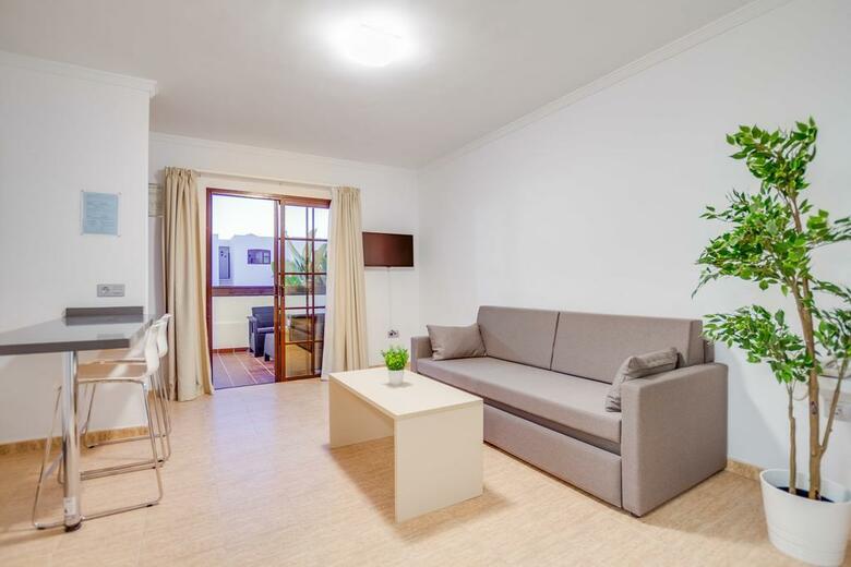 Apartamentos Rosamar