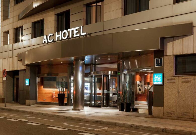 AC Hotel Le�n San Antonio By Marriott