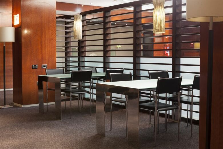 AC Hotel Le�n San Antonio By Marriott
