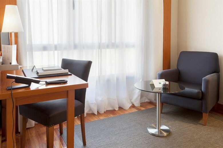 AC Hotel Le�n San Antonio By Marriott
