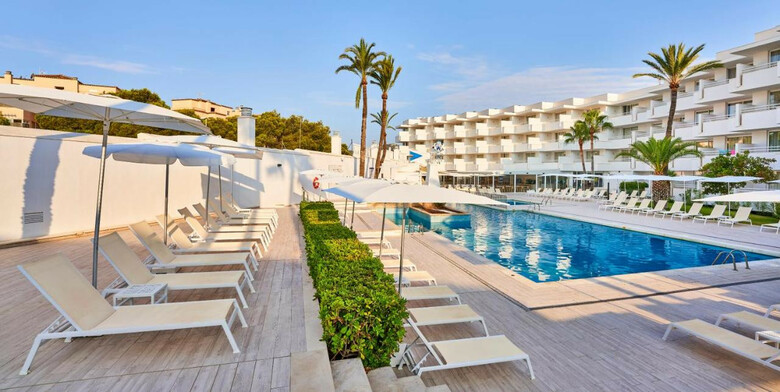 Hotel Globales Cala Bona Suites Globales