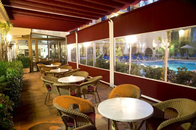 Hotel Amoros