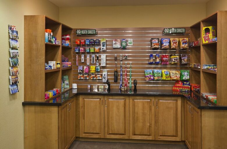 Hotel Expressway Suites Of Grand Forks