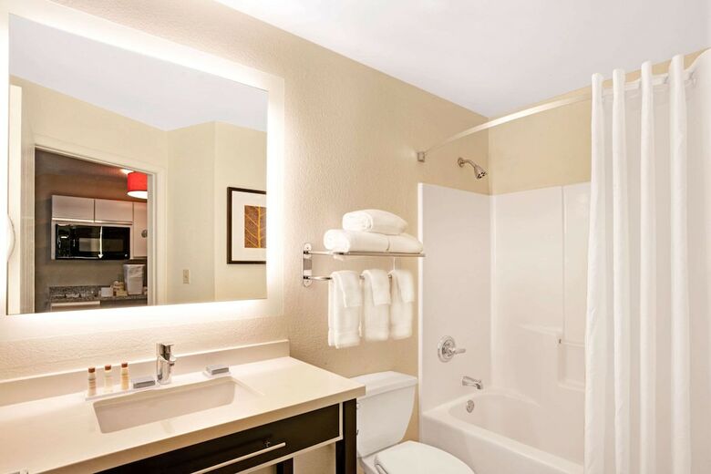 Hotel Hawthorn Suites Cincinnati Blue Ash