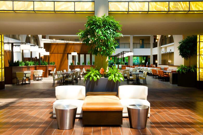 Hotel Embassy Suites By Hilton Cincinnati Northeast - Blue Ash