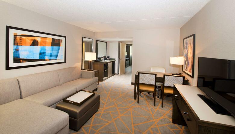 Hotel Embassy Suites By Hilton Cincinnati Northeast - Blue Ash