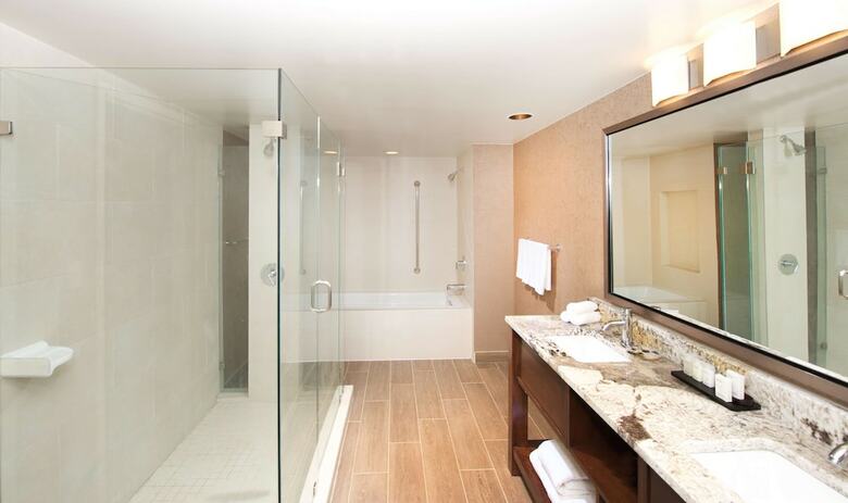 Hotel Embassy Suites By Hilton Cincinnati Northeast - Blue Ash