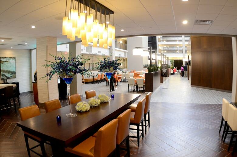 Hotel Embassy Suites By Hilton Cincinnati Northeast - Blue Ash