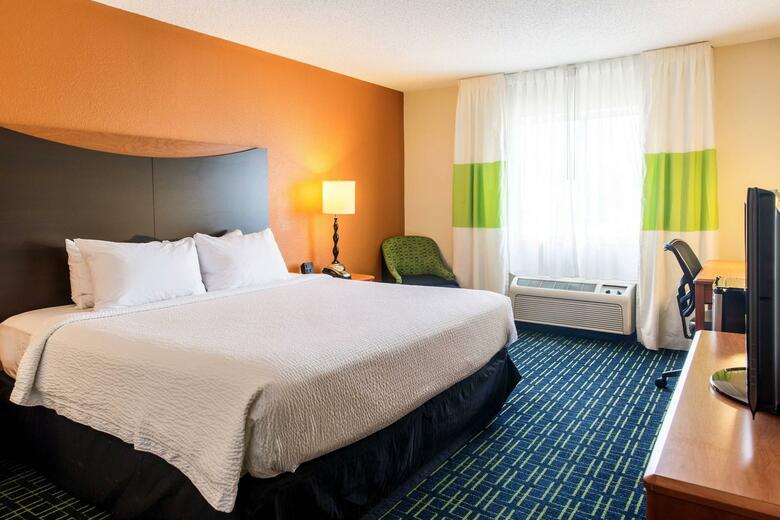 Hotel Fairfield Inn & Suites Canton