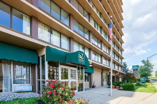 Hotel Quality Inn & Suites Cincinnati