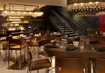 Hotel Metropolitan At The 9, Autograph Collection