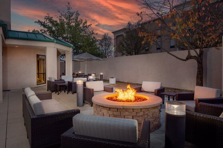 Hotel Courtyard By Marriott Dayton North