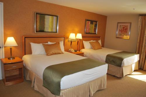 The Skyline Hotel New York