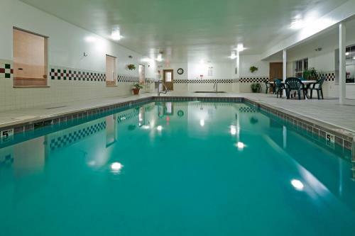 Hotel Country Inn & Suites - Elyria