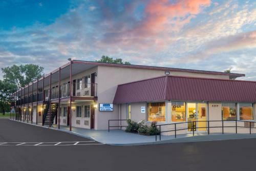 Hotel Travelodge Grove City