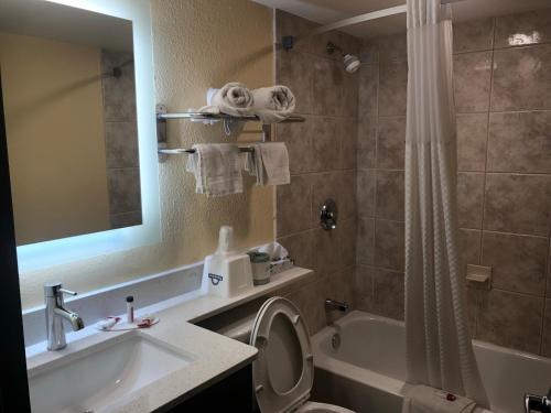 Posada Days Inn Grove City