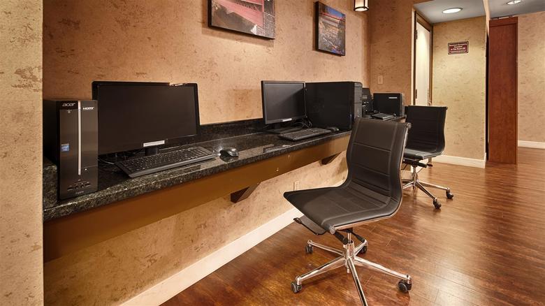 Best Western Plus Marietta Hotel