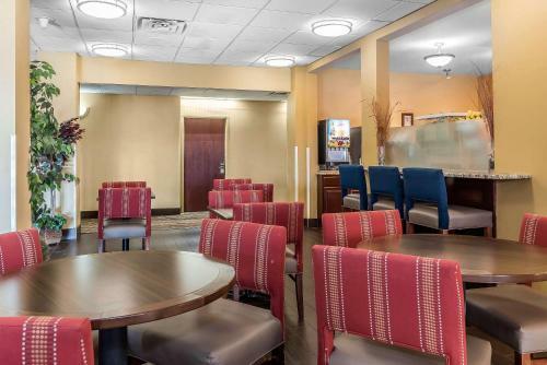 Hotel Comfort Suites Miamisburg