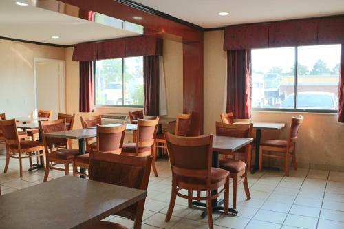Hotel Baymont Inn & Suites Perrysburg