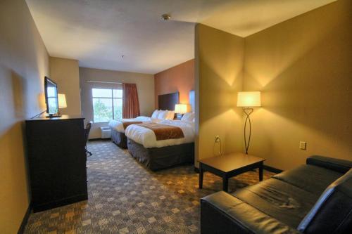 Hotel Comfort Suites Perrysburg