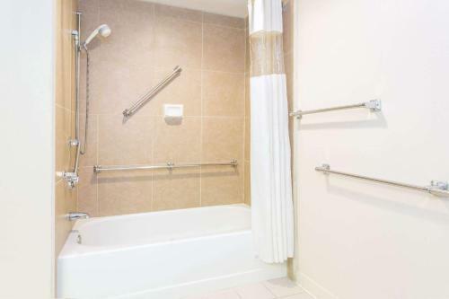 Hotel Baymont Inn & Suites Cincinnati
