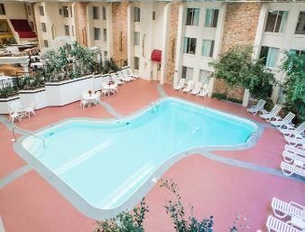 Ramada Toledo Hotel And Conference Center