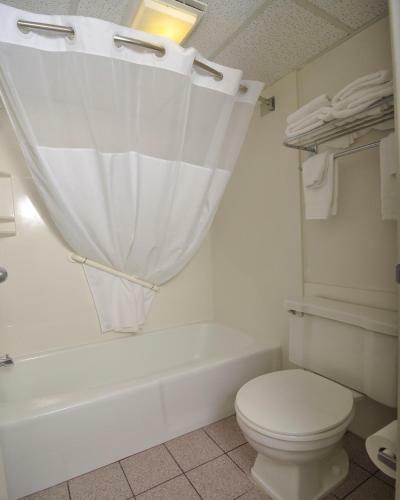Hotel Baymont Inn & Suites Sandusky