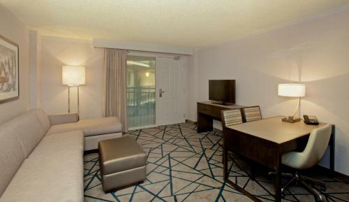Hotel Embassy Suites By Hilton Portland Washington Square