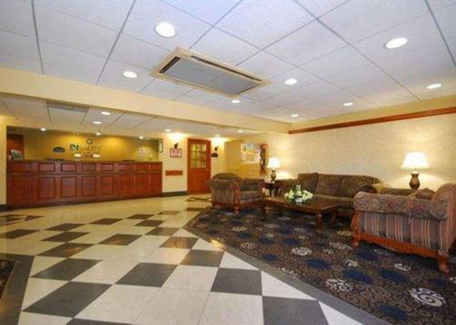 Hotel Quality Inn & Suites Bensalem