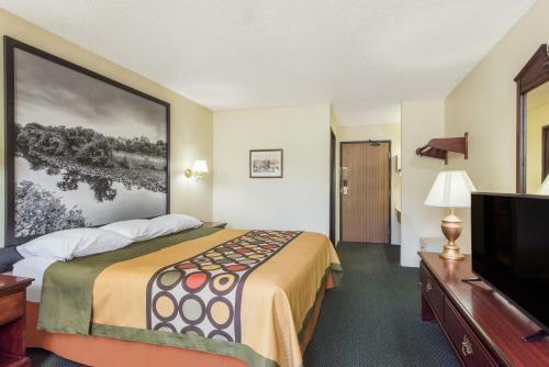 Hotel Super 8 By Wyndham Burnham/lewistown