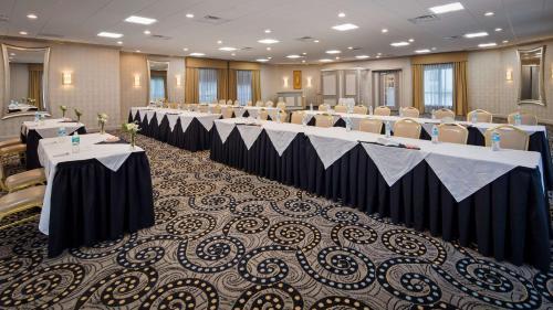 Best Western Plus Concordville Hotel