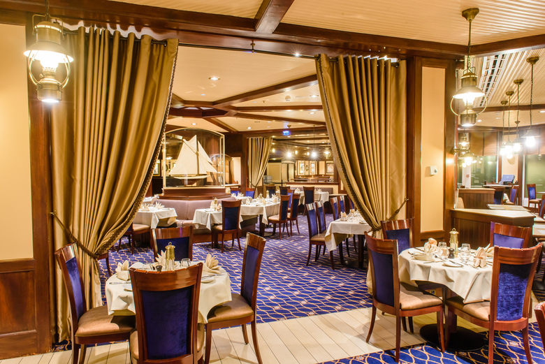 Hotel Disney's Newport Bay Club�