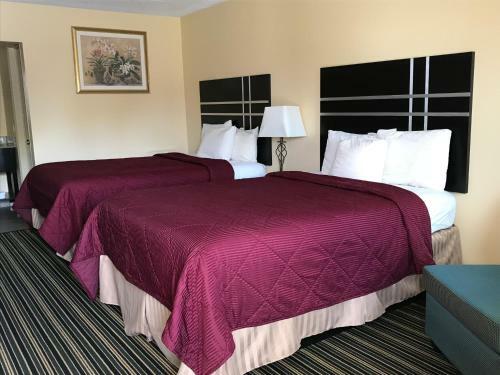 Soudersburg Motel