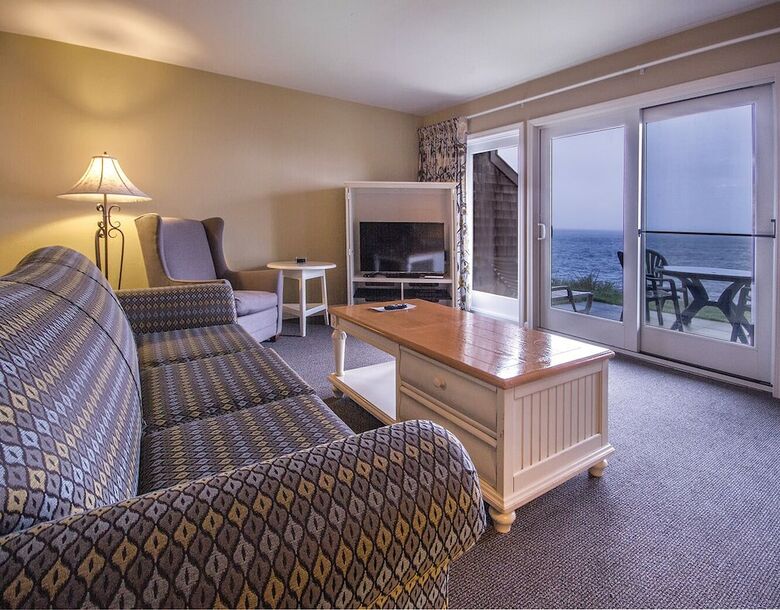 Hotel Wyndham Newport Overlook