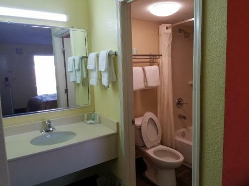 Motel Quality Inn South Duncan