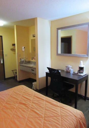 Hotel Redrock Inn Sioux Falls