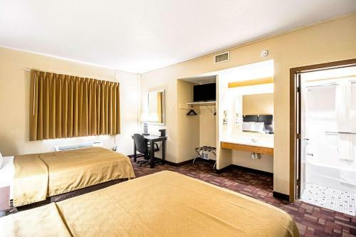 Hotel Econo Lodge Watertown