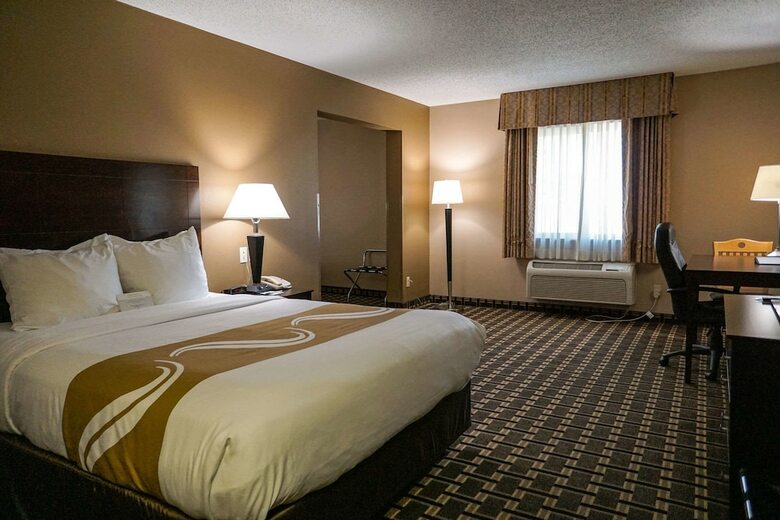 Hotel Quality Inn & Suites Watertown