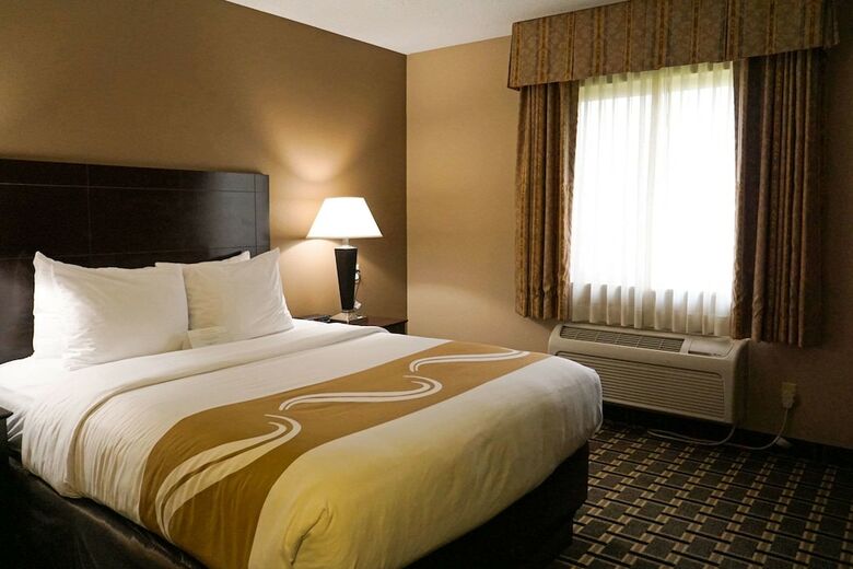 Hotel Quality Inn & Suites Watertown