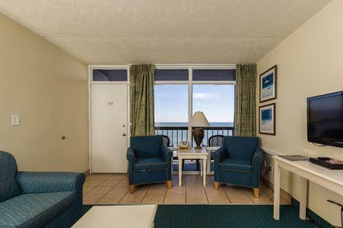 Hotel Schooner Beach And Racquet Club