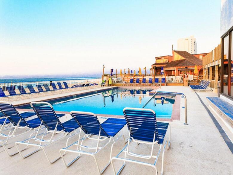 Hotel Sands Ocean Club