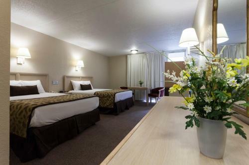 Hotel Reagan Resorts Inn