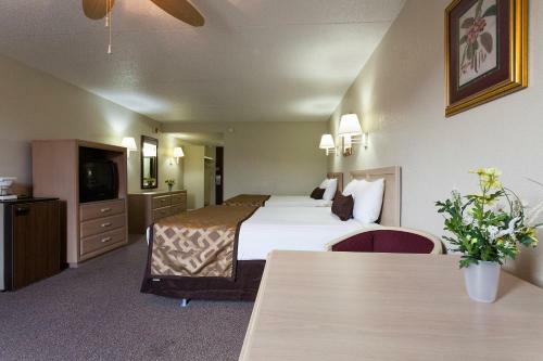 Hotel Reagan Resorts Inn