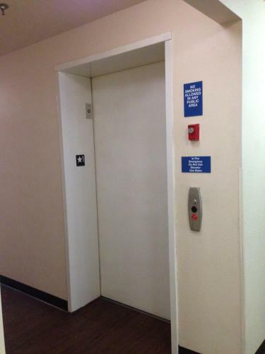 Hotel Inland Suites Lamar