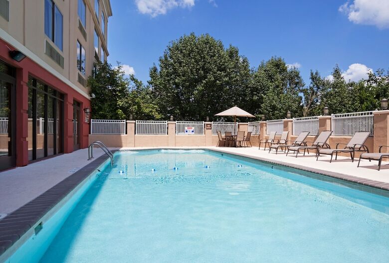 Hotel Holiday Inn Express Murfreesboro Central
