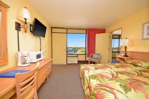 Hotel Holiday Sands North "on The Boardwalk"