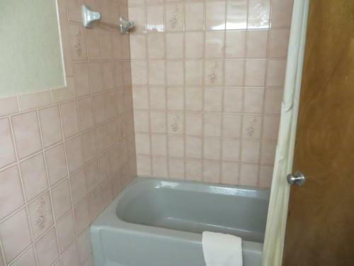 Hotel Riverside Motor Lodge - Pigeon Forge